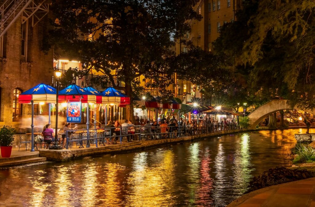 Best Dining Experiences on the San Antonio Riverwalk